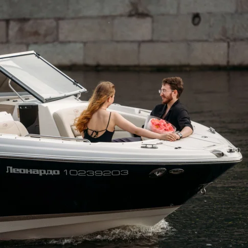 Индивидуальная прогулка на катере «Леонардо»