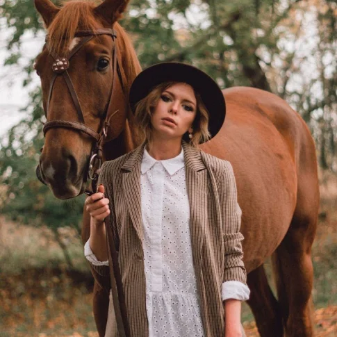 Конная прогулка по Петергофу