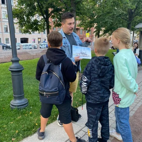 Детская обзорная экскурсия по Петербургу 