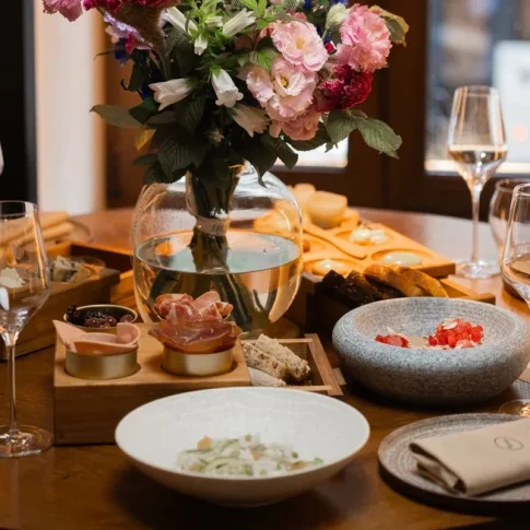 Ужин в ресторане all Seasons