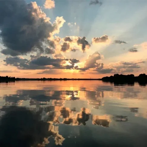 Романтический вечер на катере в Калязине